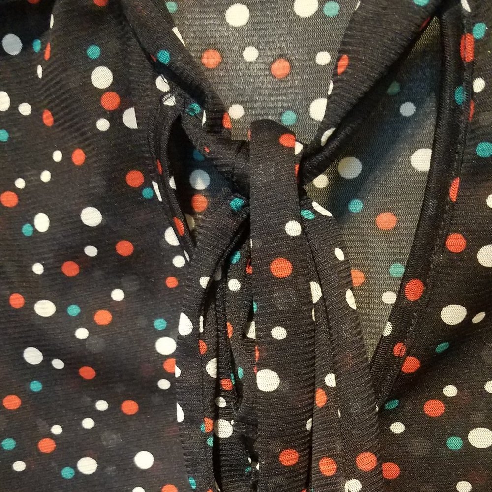 Top - Picture 2 of 5